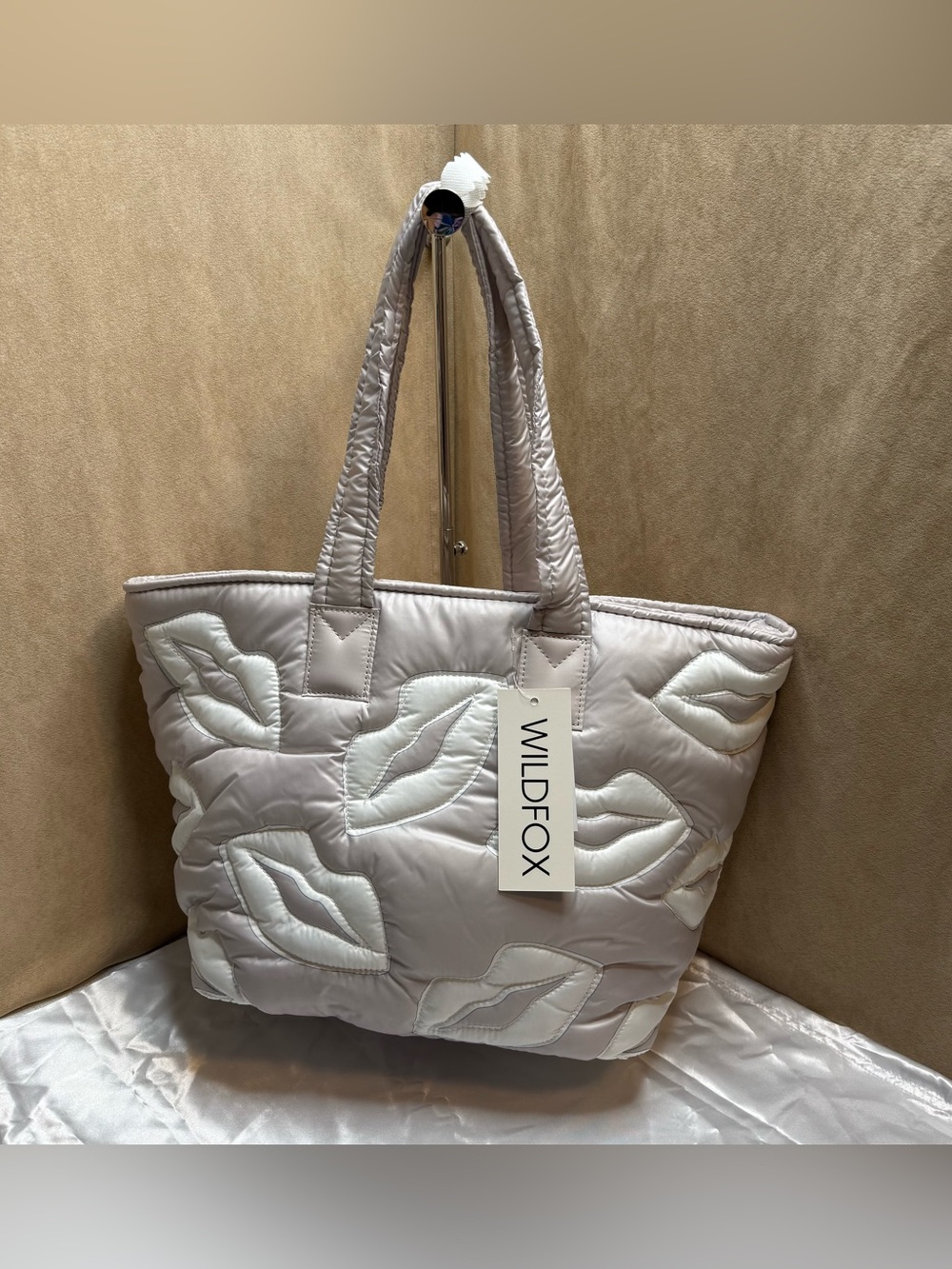 NWT Wildfox Quilted Kiss Lips Tote Bag Silver Puffer Oversized Shoulder Tote